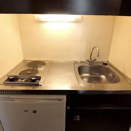 Roche Blanche - Pour 2 Personnes En Plein Centre De Mae-7809